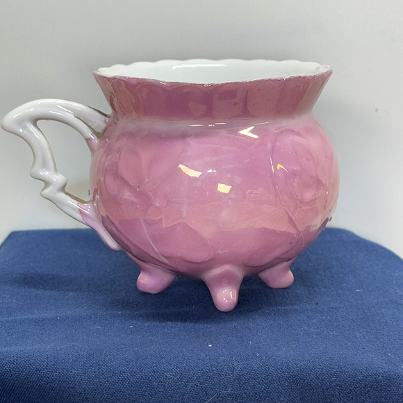 Antique German Gilded Footed 4 leg Pink Tea Cup - Porcelain Relief Grapes Gold - Picture 3 of 9